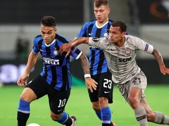 У Києві попередили про обмеження на вхід до трьох станцій метро через футбольний матч