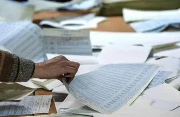 У Миколаєві 16 дільниць відправили на перерахунок бюлетенів