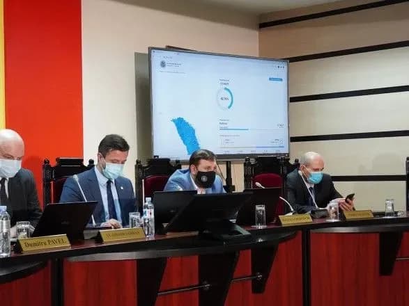 У Молдові обробили 98% бюлетенів на виборах президента – Санду випереджає Додона