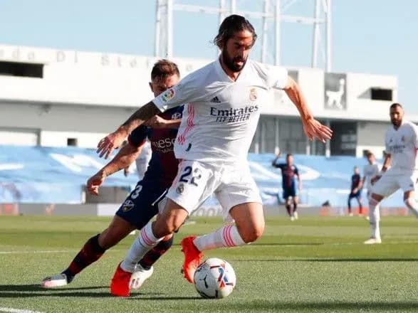 "Реал" без Луніна здобув розгромний виграш в іспанській Прімері