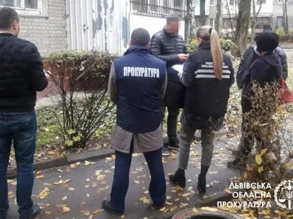 Заволодіння понад 6,5 млн грн під час ремонту у Львівському “Охматдиті”: підозрюють керівника підприємства