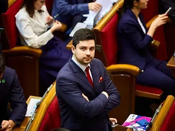 У "Слузі народу" заявили, що Держбюджет на 2021 рік прийматимуть "під ялинку"