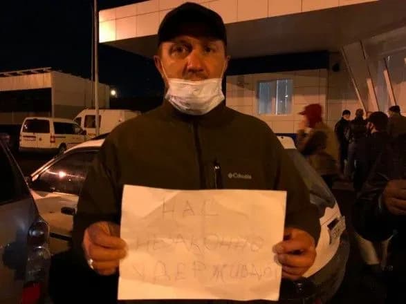 На "Керченському мосту" незаконно утримували близько 200 кримських татар, які їхали на суд до Ростова