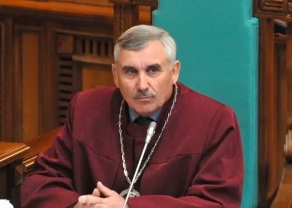 Суддя КСУ: тлумачення положень Конституції не позбавить права власності громадян України на землю