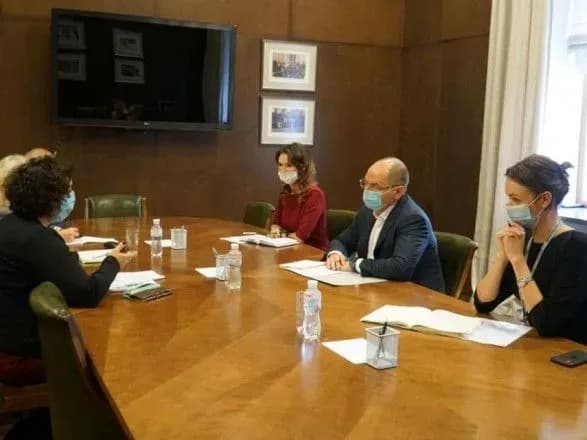 Очільник МОЗ України обговорив з послом Великої Британії створення вакцини від COVID-19