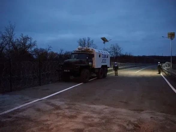 Посли ФРН та Франції привітали відкриття КПВВ "Щастя"