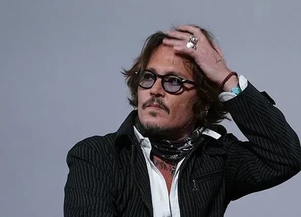 Джонні Депп залишив зйомки "Фантастичних звірів" після програшу в суді про побиття дружини