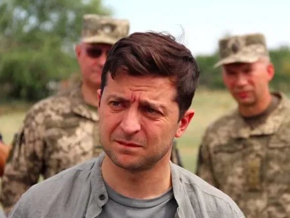 Зеленский о нарушениях и погибших во время "режима тишины": к сожалению - война