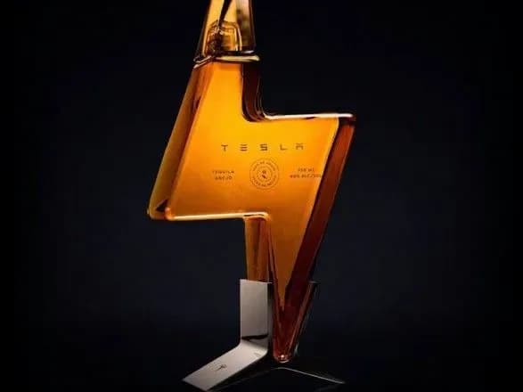 Tesla почала продавати алкоголь після жарту Ілона Маска