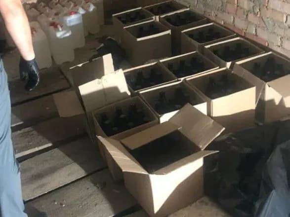 На Київщині ліквідовано потужну нарколабораторію з виготовлення метадону