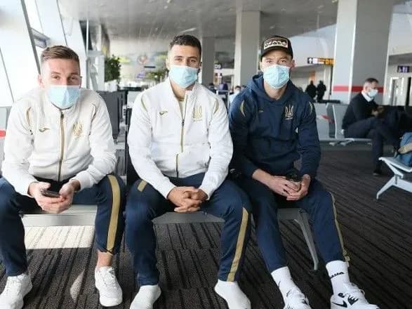 Збірна України відправилася в Польщу на товариський матч проти "біло-червоних"
