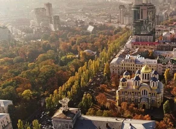 У Києві за добу коронавірус підтвердили у близько 750 осіб