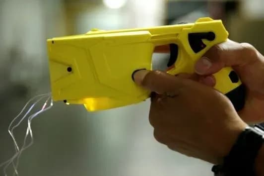 Планується закупка декількох тисяч електрошокерів для поліції - Геращенко