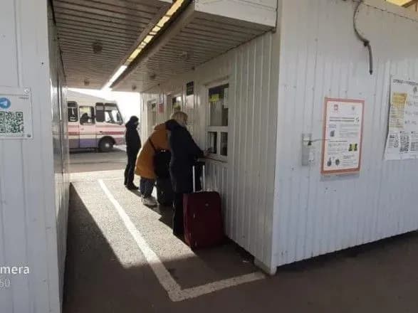 На Донбассе из семи КПВВ сейчас фактически функционируют только два