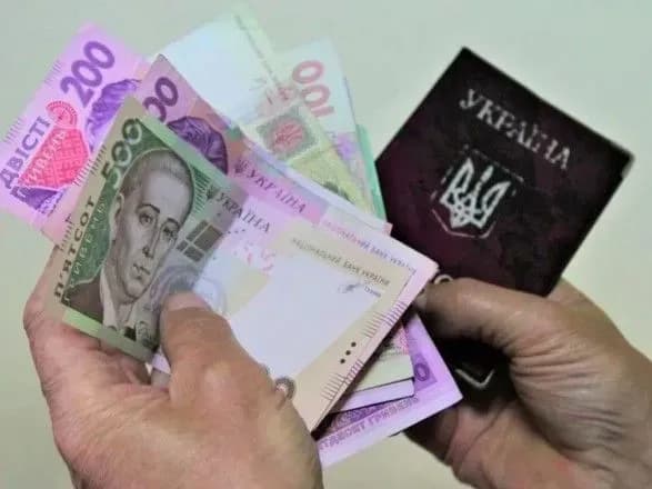 У Мінсоці розповіли, хто отримає підвищення пенсії у грудні