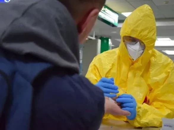 ПЛР-тест більше не потрібен: авіакомпанії встановлюють нові вимоги відповідно до рекомендацій ЄС