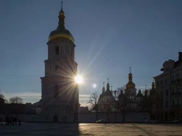 У Києві за добу COVID-19 підтвердили ще у понад 1300 осіб