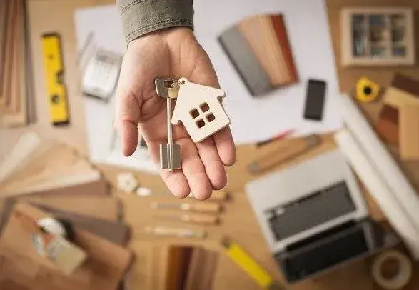 Отложенный спрос, хаос и двойные цены: эксперт об аренде столичного жилья от начала карантина