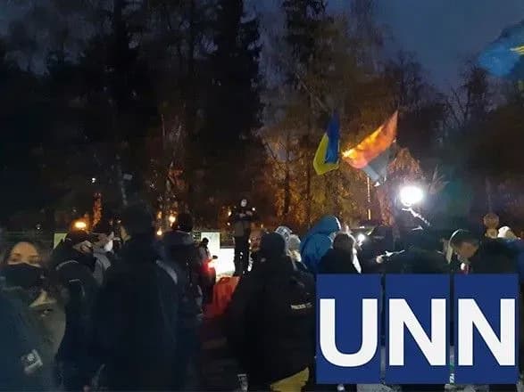Мітинг під стінами "Феофанії", де лікується Зеленський, пройшов без порушень - поліція