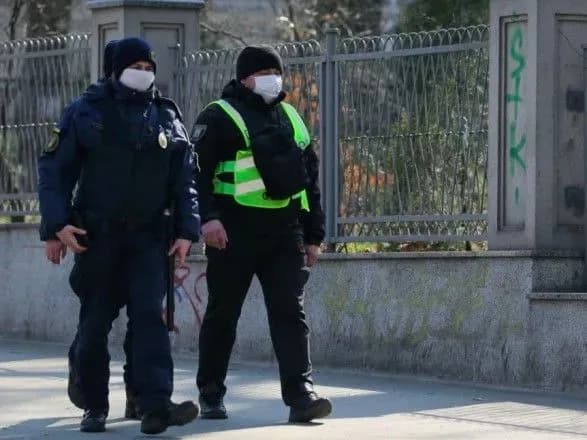 У МВС за добу виявили понад 450 випадків COVID-19