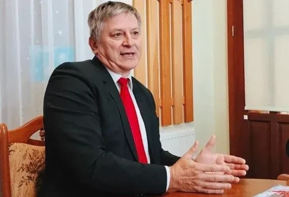 Венгерского чиновника не пустили в Украину: агитировал на местных выборах