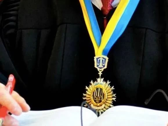 Зеленський призначив 7 суддів у місцевих судах