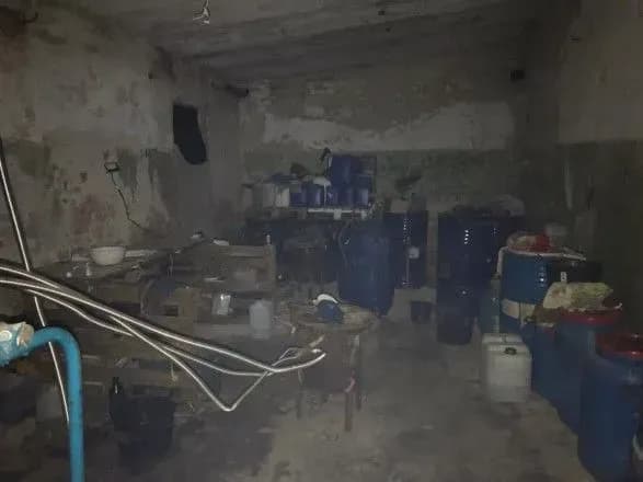 Вісім нарколабораторій та 40 кг наркотиків: на Чернігівщині викрили місцевих наркоділків