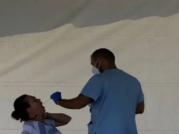 Пандемія: через спалах COVID-19 - на Кіпрі збільшили тривалість комендантської години