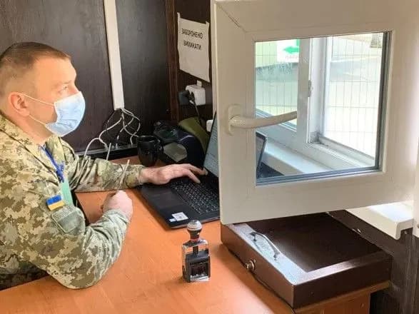 Ситуація на КПВВ: бойовики розблокували лише два пункти пропуску на Донбасі