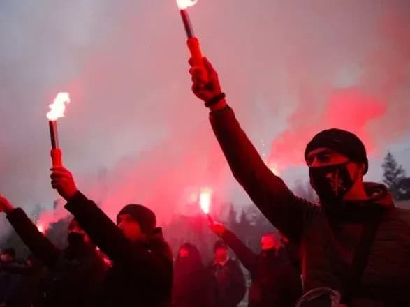 У Києві активісти влаштували акцію біля посольства РФ: поліція повідомила про ситуацію