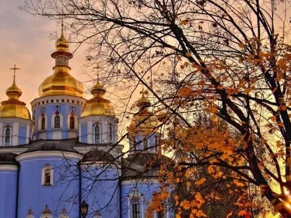 У Києві новий антирекорд: за добу ще понад 1700 випадків COVID-19