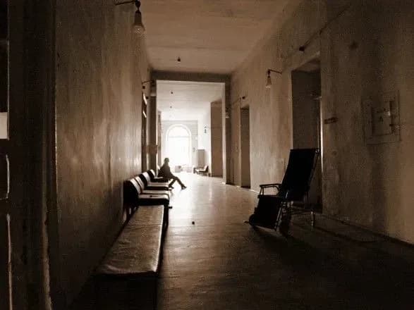 На Буковині чоловік помер у приймальному покої лікарні, відкрито провадження