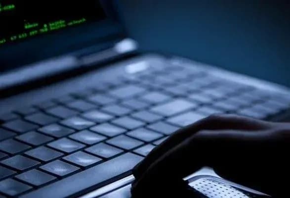 На Полтавщині "Джордж Буш" торгував інформацією із баз Нацполіції та МВС