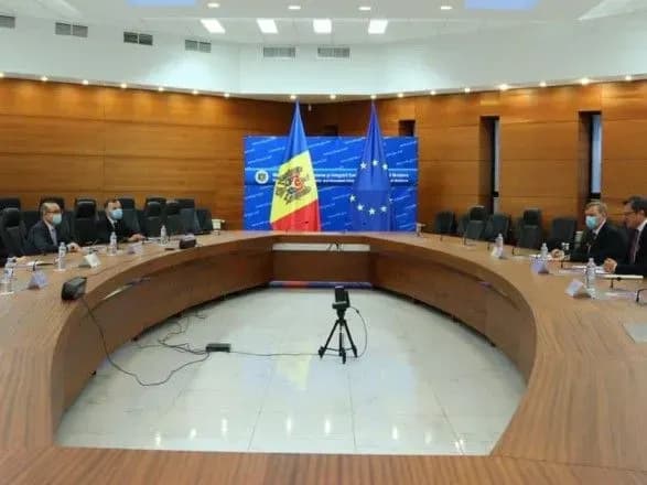 Кулеба провів першу зустріч з новим президентом Молдови