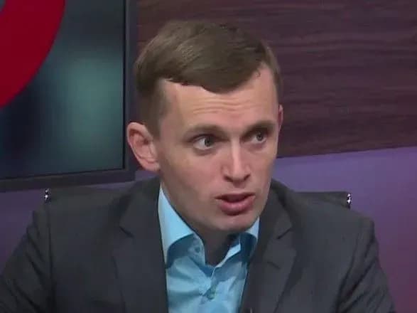 Безглуздо тестувати лише людей із симптомами COVID-19: експерт розповів про необхідні зміни у системі тестування