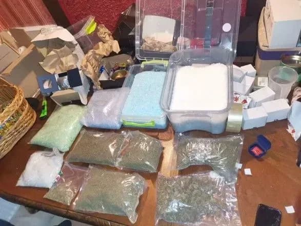 У Києві затримали масштабну банду наркоторговців