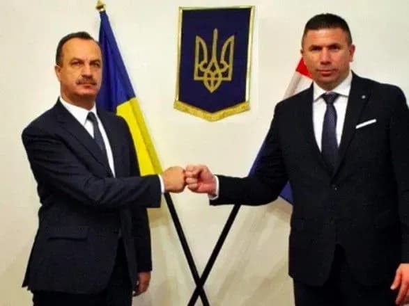 У Хорватії передали Україні гуманітарну допомогу для боротьби з COVID-19