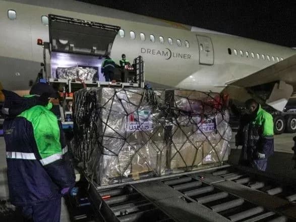 МЗС: близько 30 держав надали Україні гумдопомогу проти COVID-19