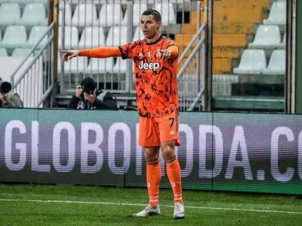 Дубль Роналду приніс "Ювентусу" розгромний виграш в Серії А