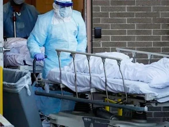 КМДА: через COVID-19 у Києві частіше помирають чоловіки