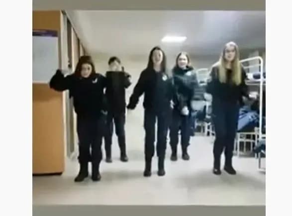 Курсантки станцювали під “Воровайок” у ТікТок: у виші МВС знайшли винних