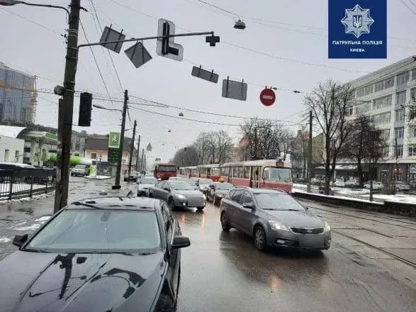 На столичному Подолі затори через ДТП