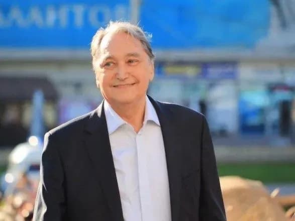 Від COVID-19 помер виконавець ролі "людини-амфібії" Коренєв