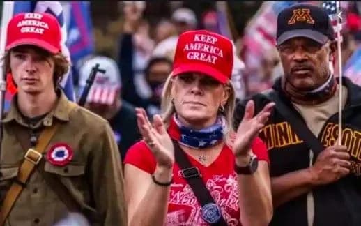 Прихильникам Трампа заборонили носити зброю на мітинги в його підтримку