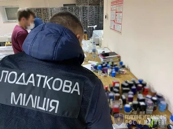 Посадовців столичного підприємства підозрюють у несплаті податків на близько 14 млн гривень