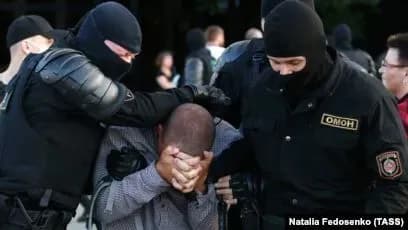 В минских дворах задержаны более 15 человек