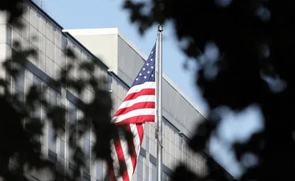 Дипмісіям США через заворушення наказали тимчасово не писати в соціальних мережах
