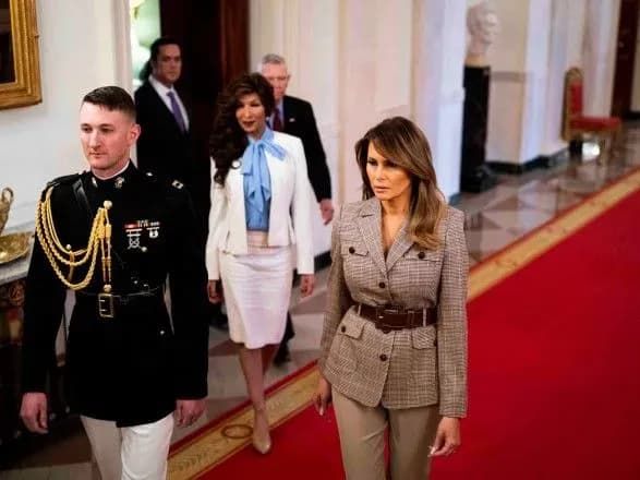 Меланія Трамп засудила штурм Капітолію