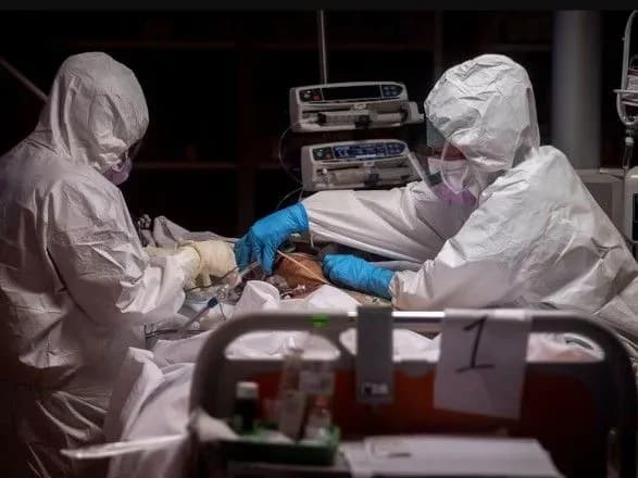 Чи збільшує мутований коронавірус шанси повторного захворювання на COVID-19: нові дані