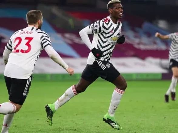 Третий выигрыш подряд вывел "Манчестер Юнайтед" в лидеры АПЛ